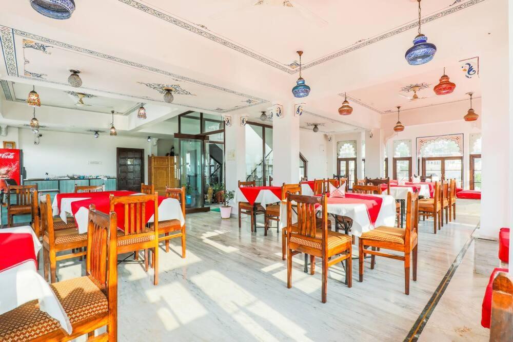 Hotel Pichola Haveli أُودايبور المظهر الخارجي الصورة